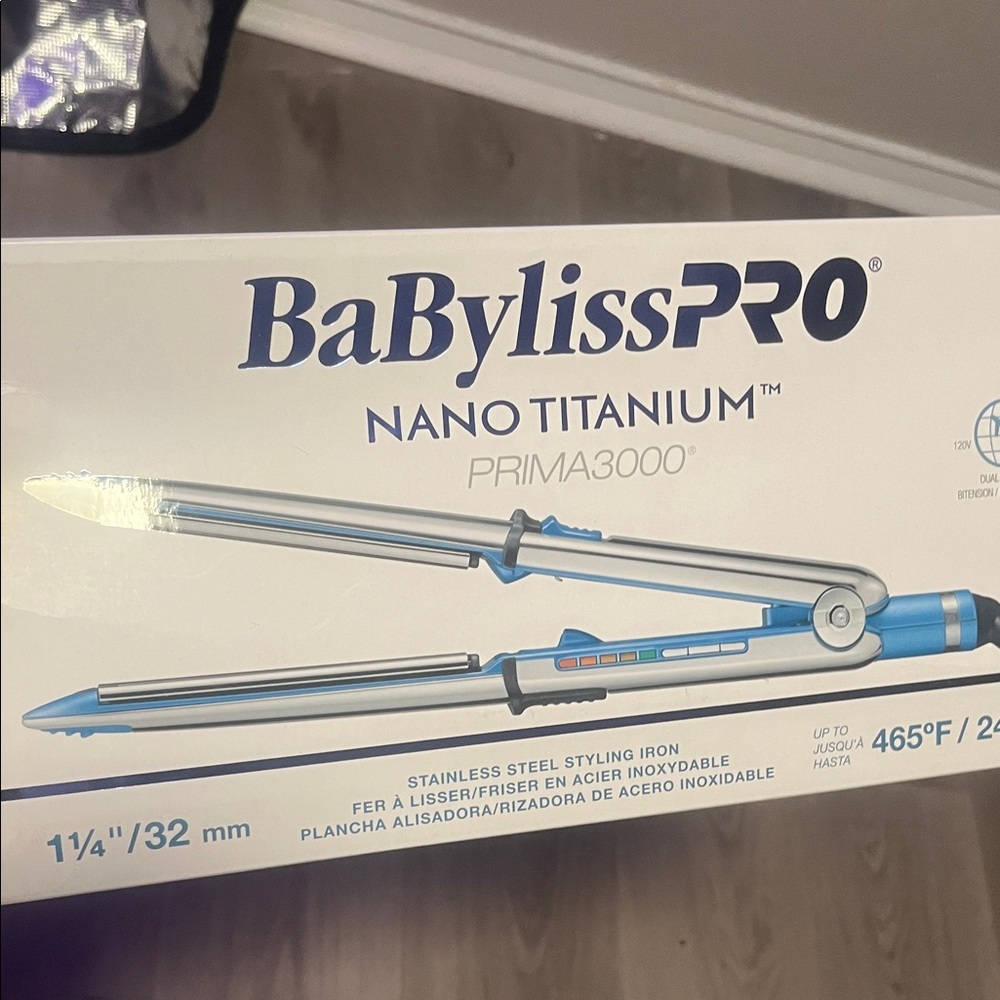 BaBylissPRO Nano Titanium Hair Straightener - Silver